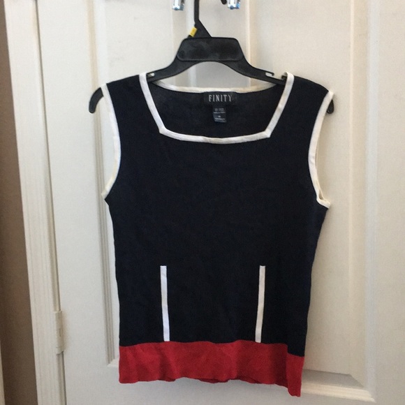 FINAL MARKDOWN LADIES finity top medium - Picture 1 of 4